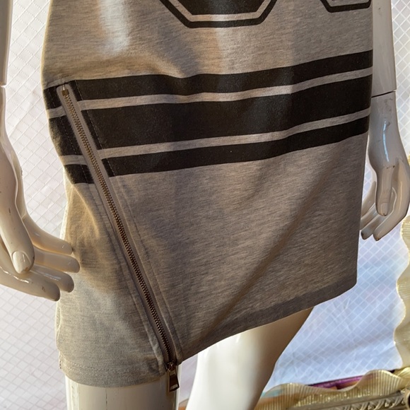 Sport dress - Picture 2 of 4